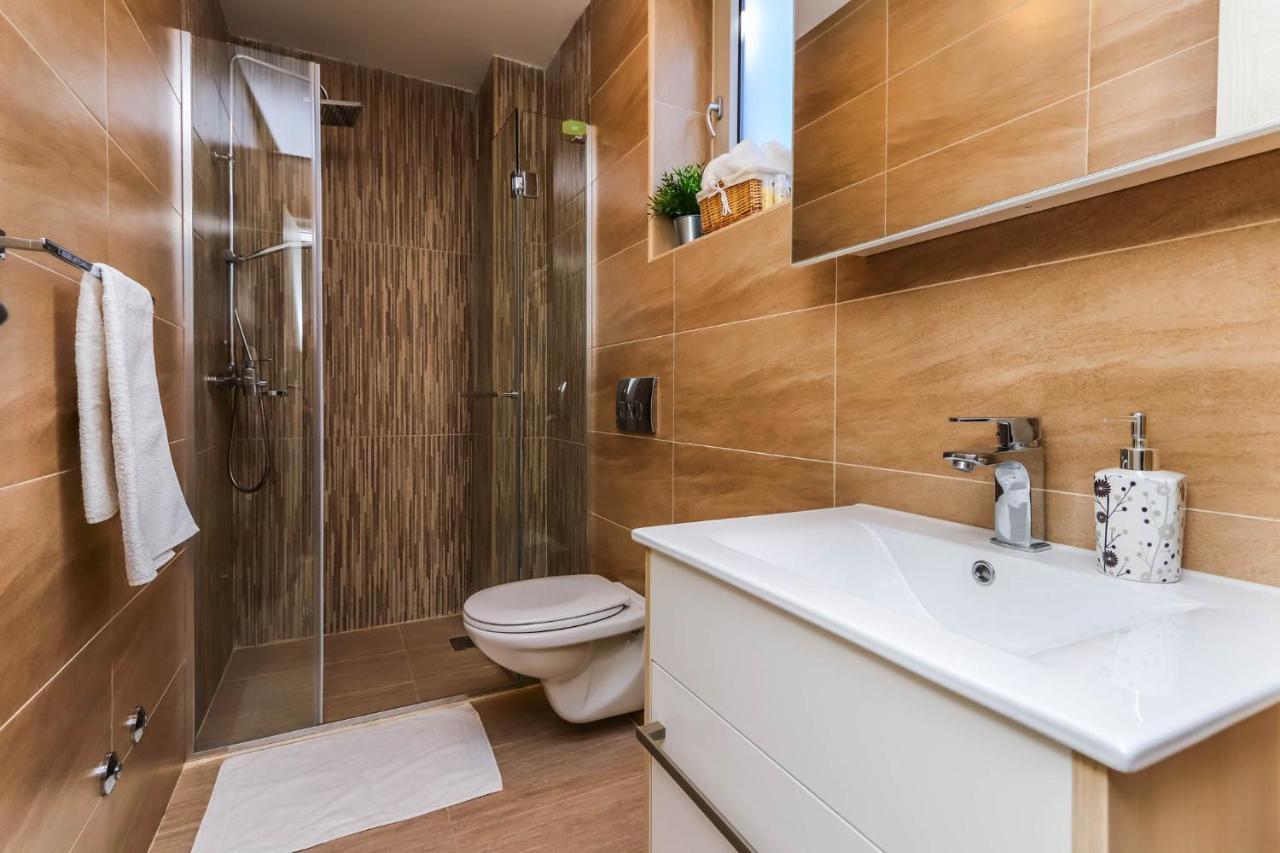 Timea Apartment ติวัต ภายนอก รูปภาพ